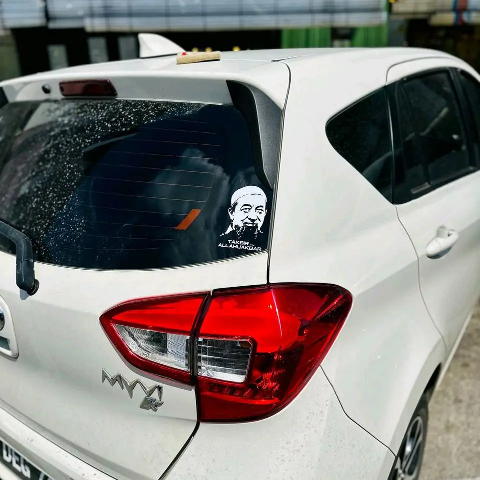 Sticker Cutting UAI & Tok guru - TikTok Shop Malaysia