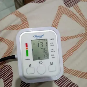 TaffOmicron Alat Ukur Tekanan Darah Tensi Darah Tensimeter Digital Blood Pressure Measurement Electronic Sphygmomanometer Monitor Pulse Heart Beat Rate meter