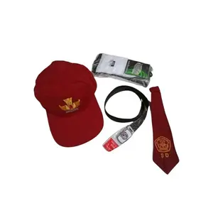 TOPI MERAH POLOS PLUS DASI SABUK DAN KAOS KAKI SD Anak Perempuan Laki Laki Karet Perlengkapan Sekolah SD Bahan Katun Nyaman