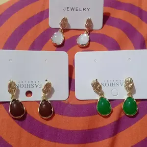 【Taoxee】Anting Anting Wanita Batu Mata Harimau Air Mata Halus Berkilat Berkesan Megah D110